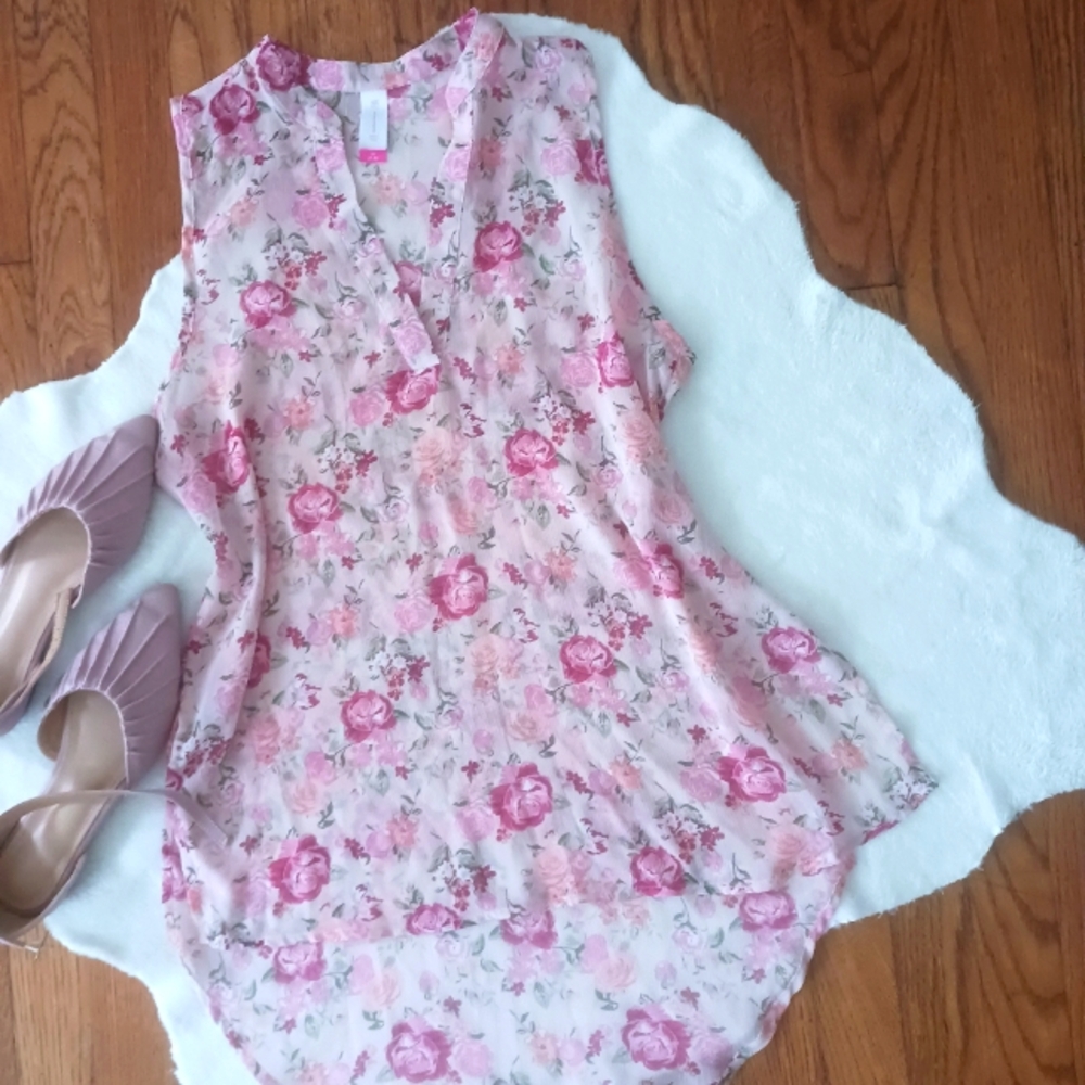 No Boundaries • Women's Pink Floral Sleeveless Semi-Sheer Top